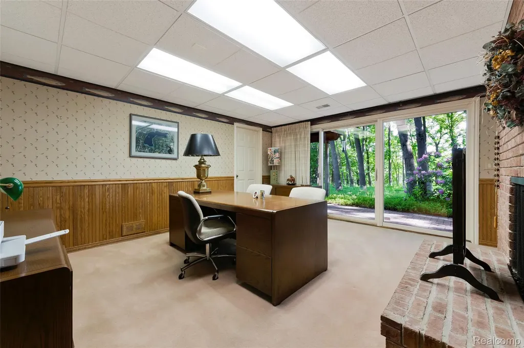 2323 Addaleen Road Highland Charter Township MI 48357