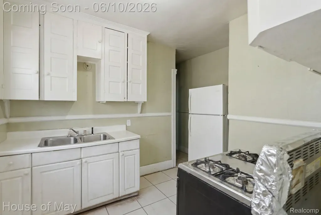 2553 Central Street Detroit City MI 48209