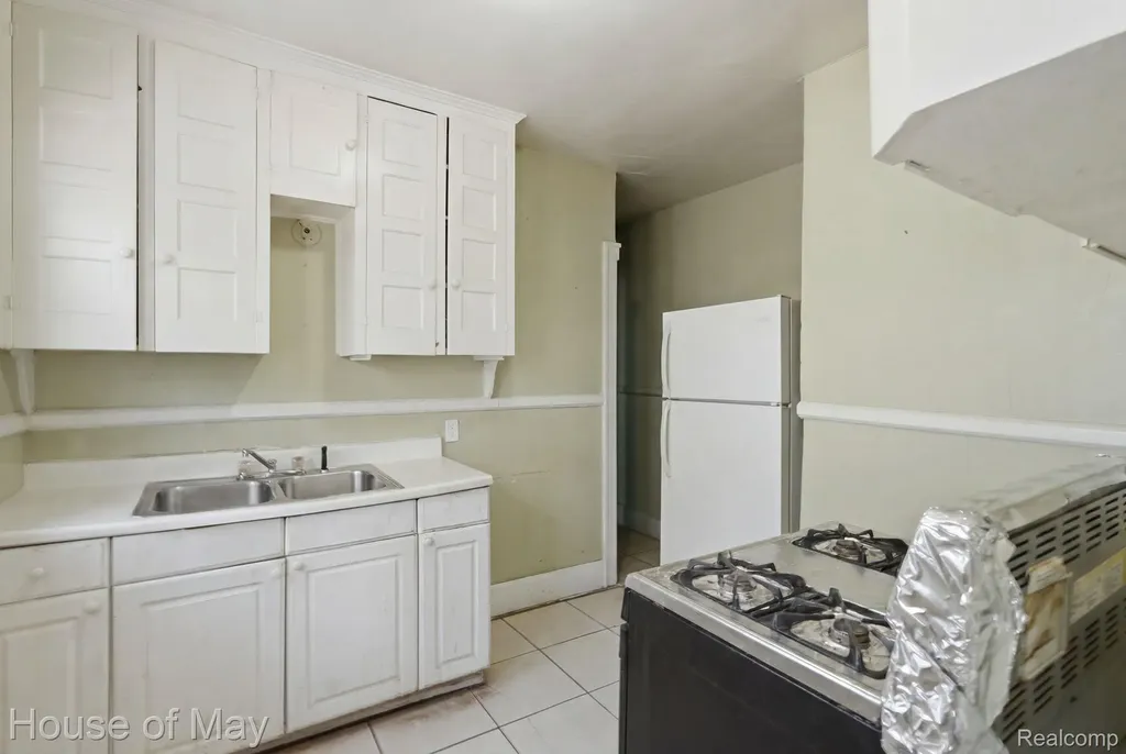 2553 Central Street Detroit City MI 48209