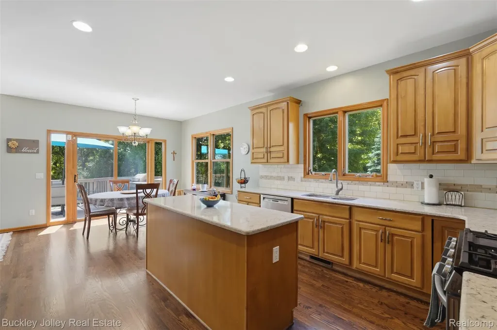 1889 Sharp Sand Circle Brighton Township MI 48114