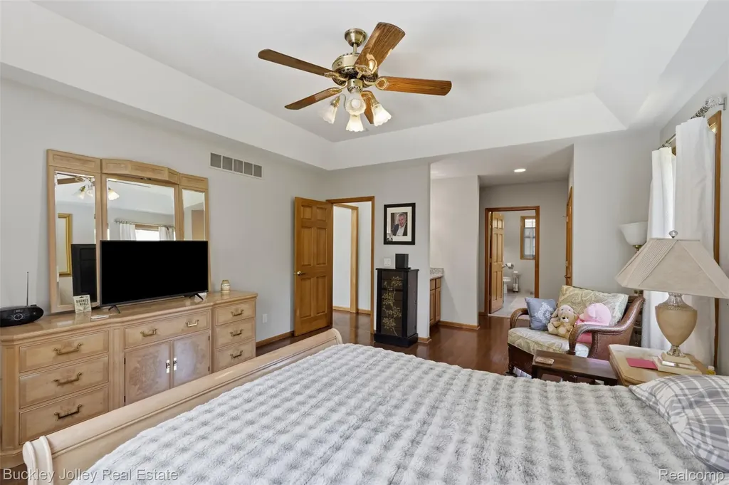 1889 Sharp Sand Circle Brighton Township MI 48114