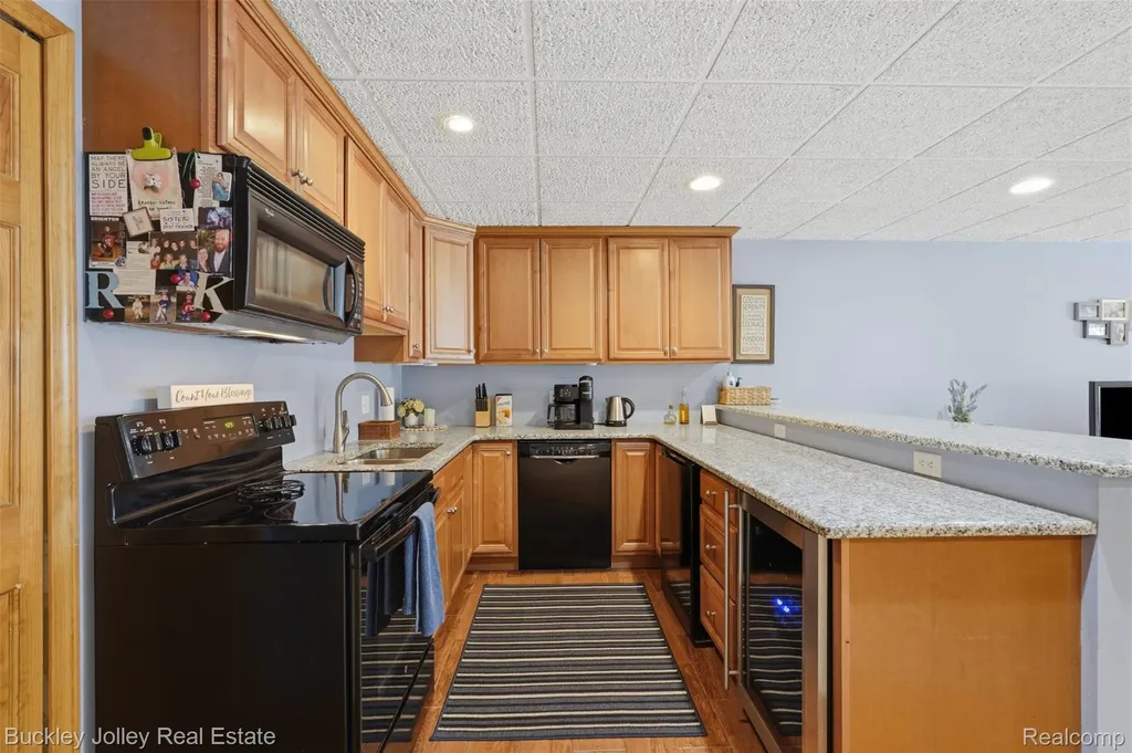 1889 Sharp Sand Circle Brighton Township MI 48114