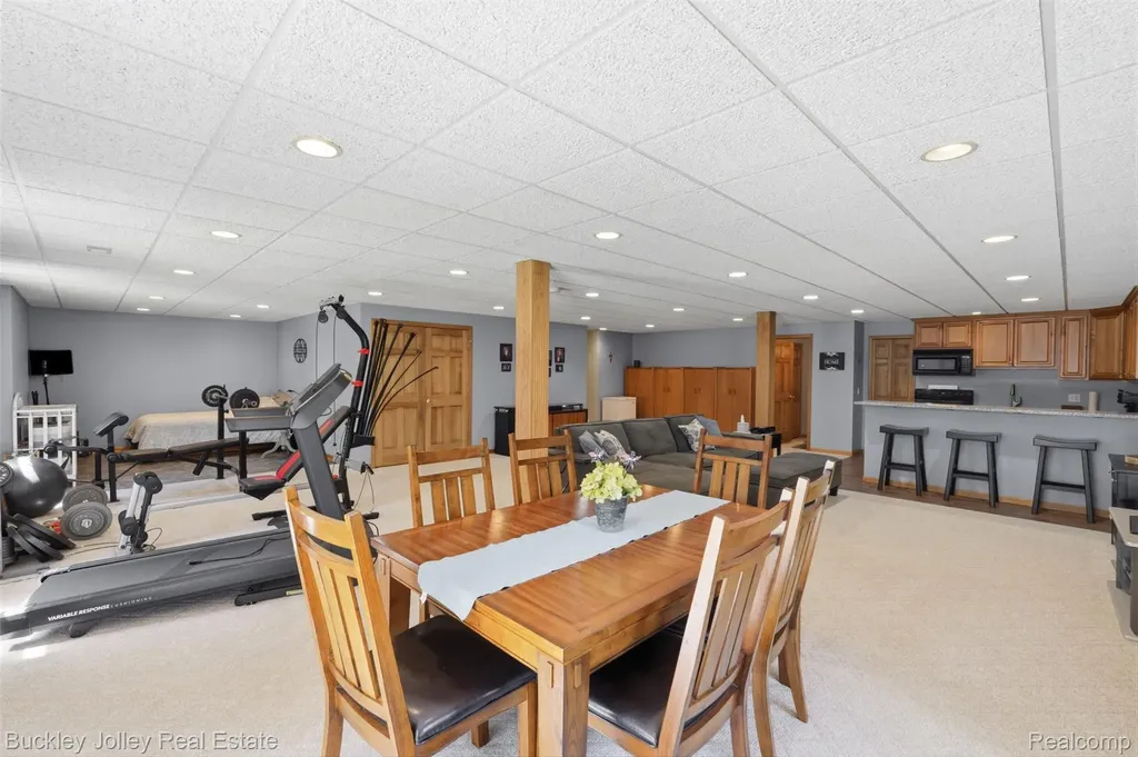 1889 Sharp Sand Circle Brighton Township MI 48114