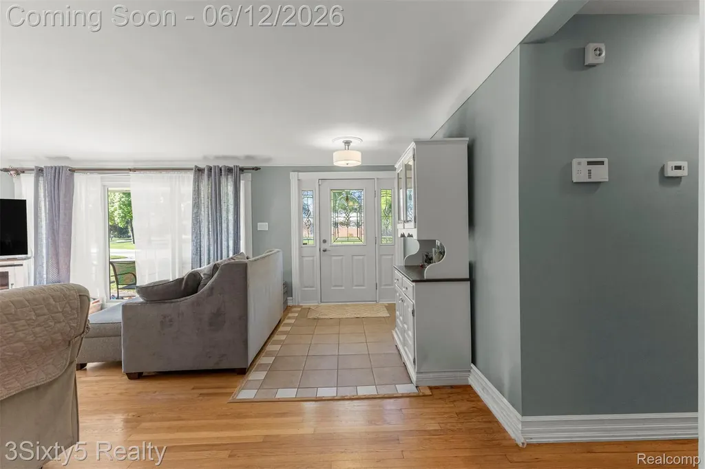 7714 Bournemouth Avenue Grosse Ile Township MI 48138