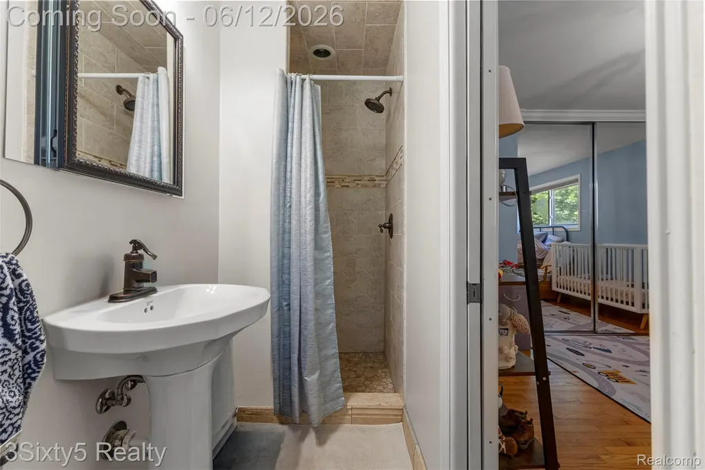 7714 Bournemouth Avenue Grosse Ile Township MI 48138