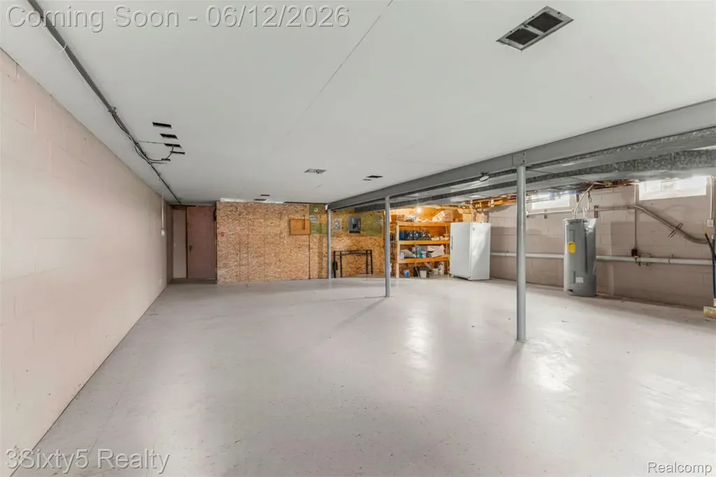 7714 Bournemouth Avenue Grosse Ile Township MI 48138