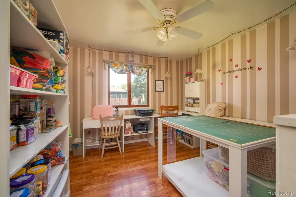 2640 Melvin Avenue Rochester Hills City MI 48307
