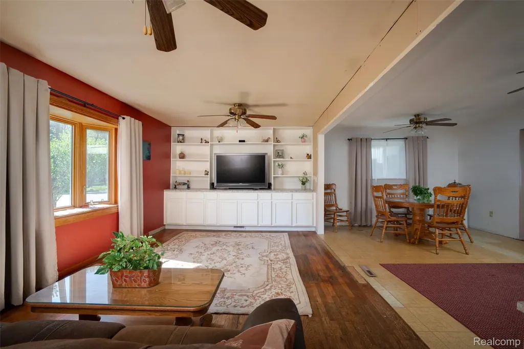 2640 Melvin Avenue Rochester Hills City MI 48307
