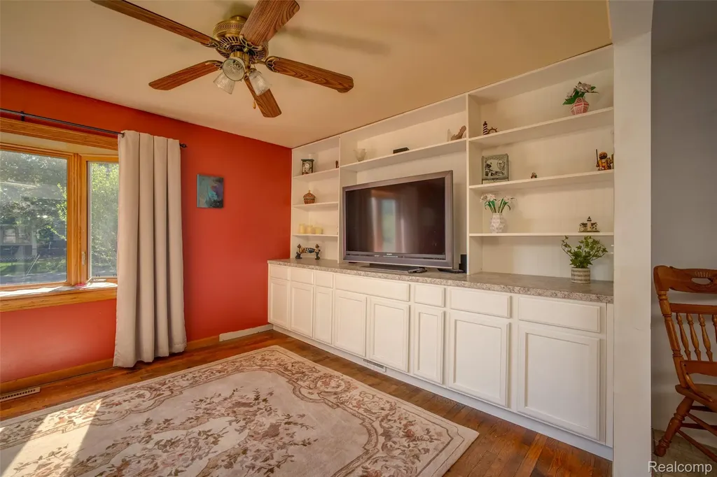 2640 Melvin Avenue Rochester Hills City MI 48307