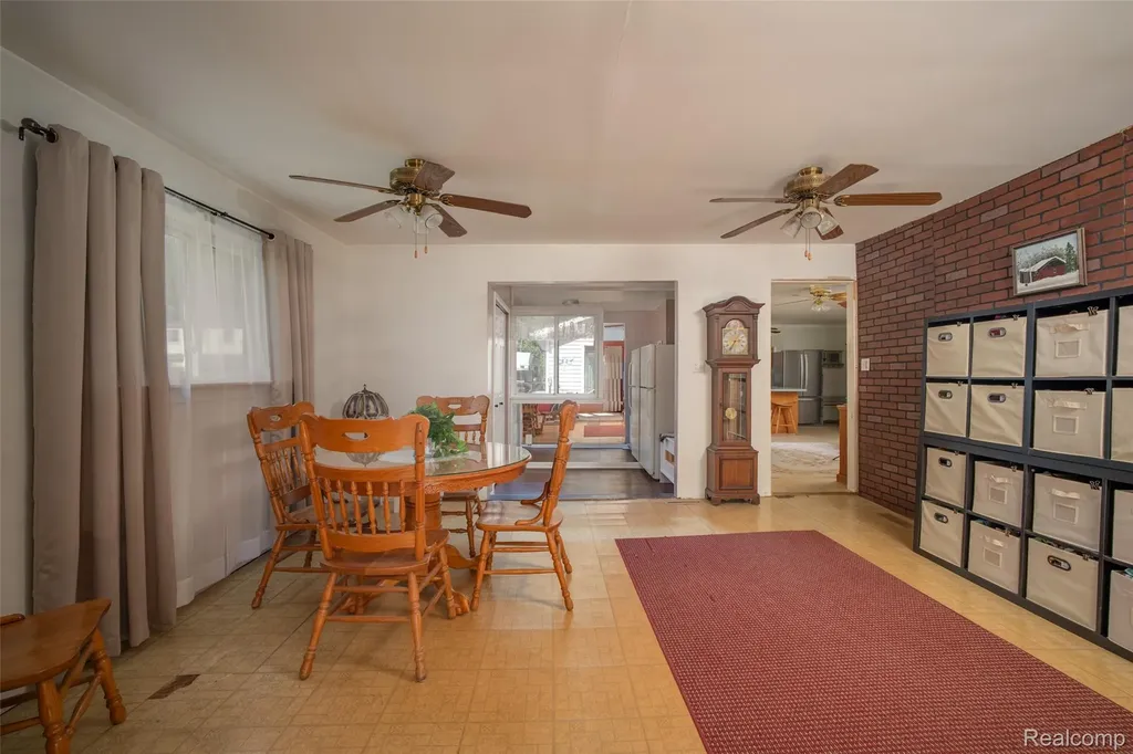 2640 Melvin Avenue Rochester Hills City MI 48307