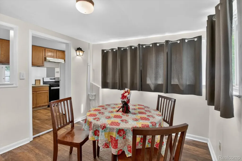 1459 Grove Road York Charter Township MI 48198