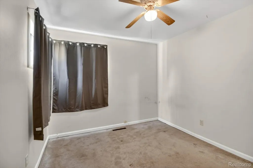 1459 Grove Road York Charter Township MI 48198