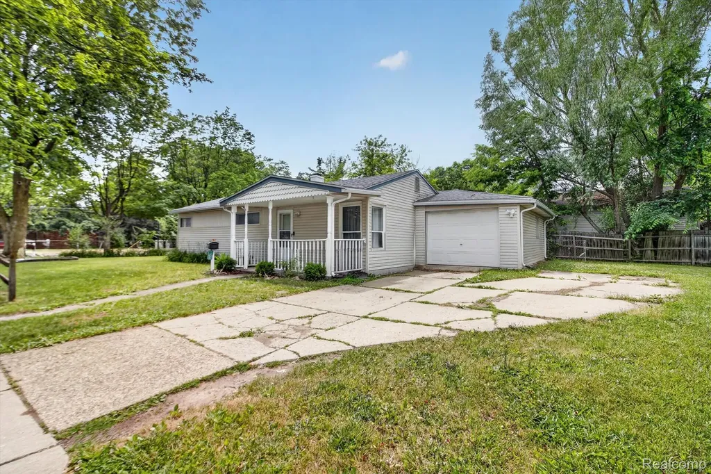 1459 Grove Road York Charter Township MI 48198