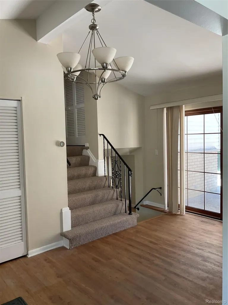 7096 Riverstone Road West Bloomfield Charter Township MI 48322