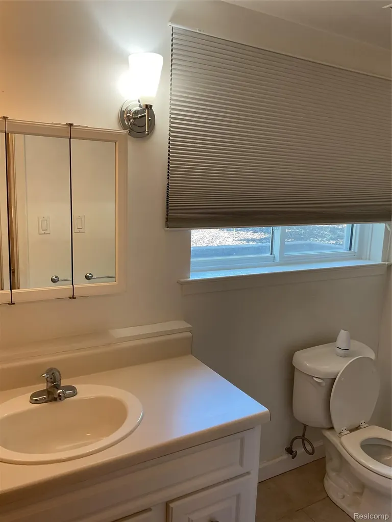 7096 Riverstone Road West Bloomfield Charter Township MI 48322