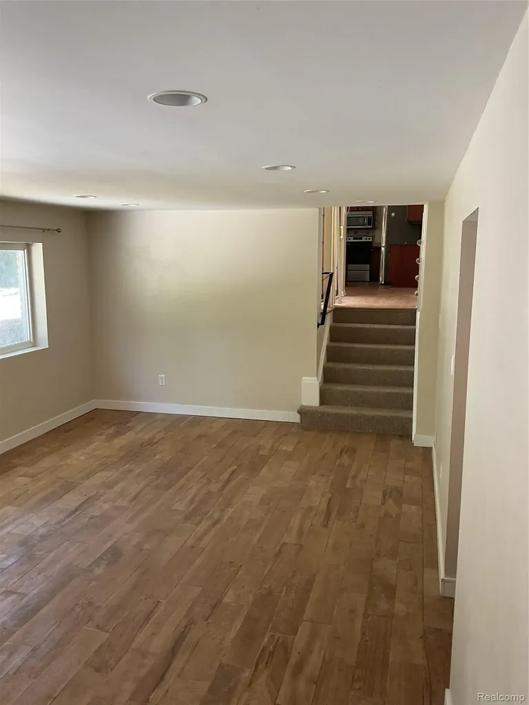 7096 Riverstone Road West Bloomfield Charter Township MI 48322