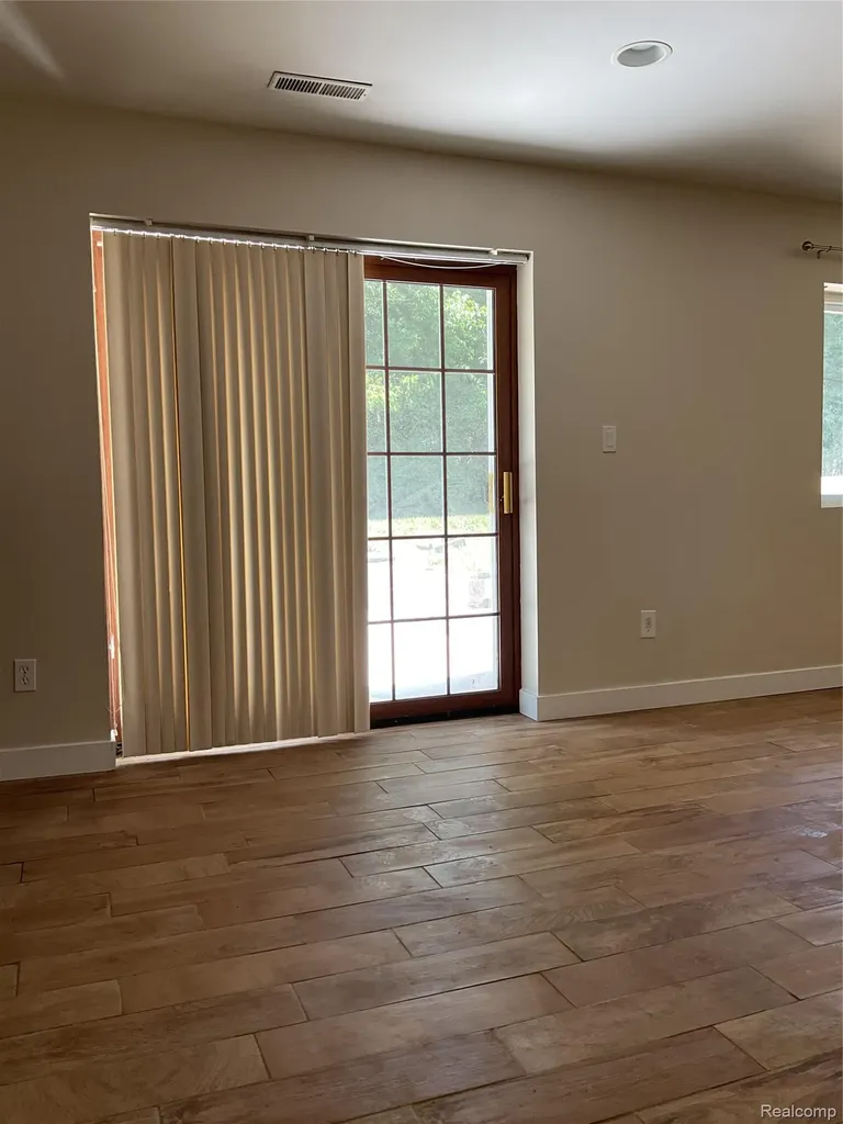 7096 Riverstone Road West Bloomfield Charter Township MI 48322