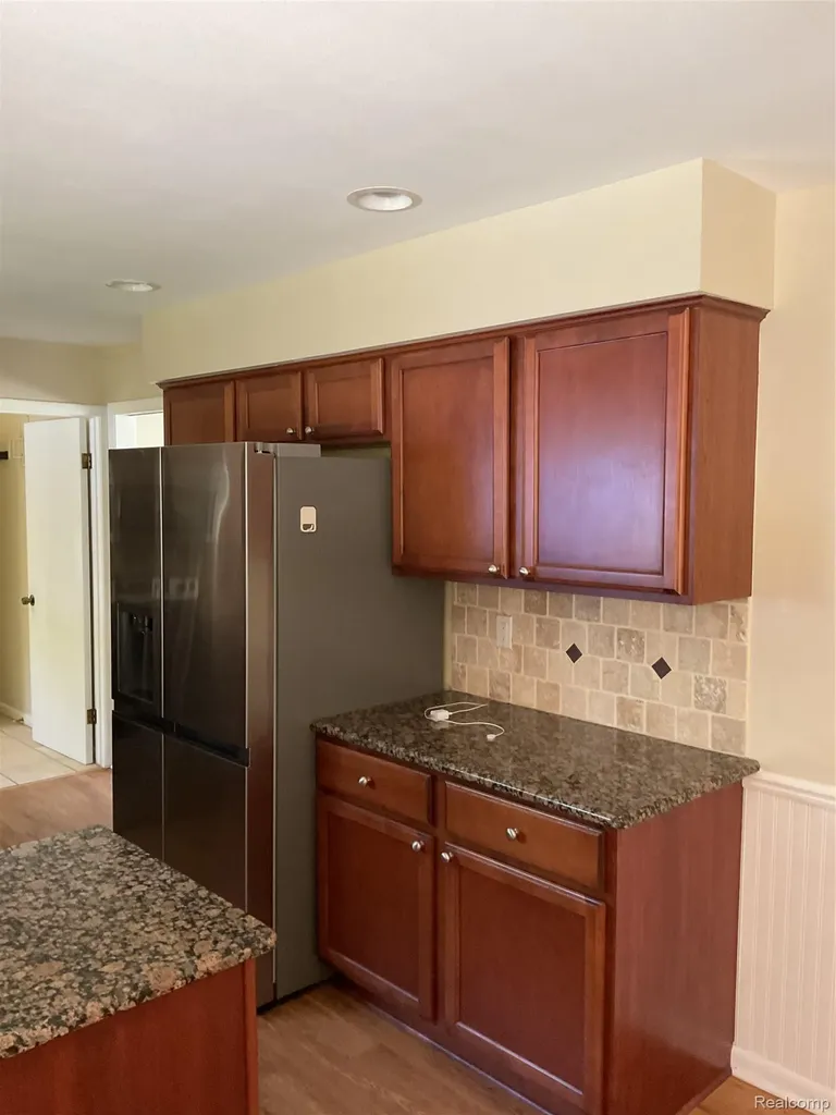 7096 Riverstone Road West Bloomfield Charter Township MI 48322