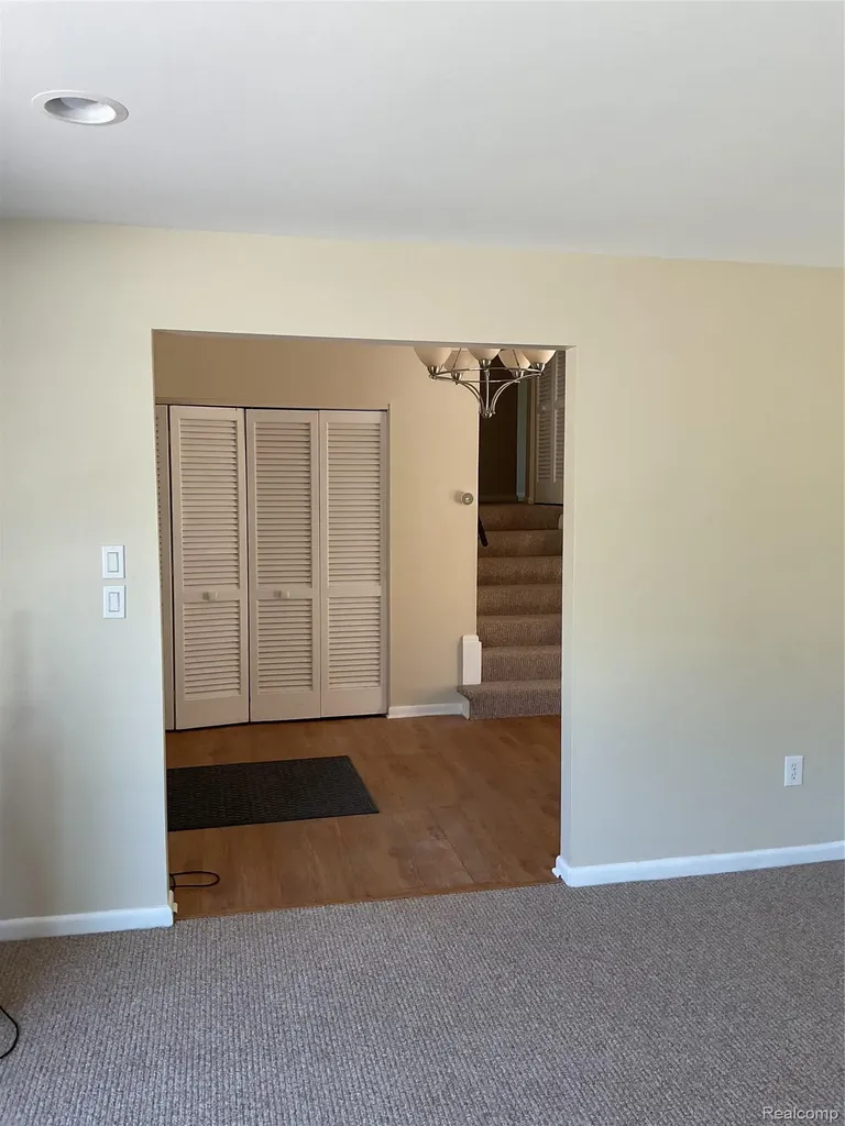 7096 Riverstone Road West Bloomfield Charter Township MI 48322