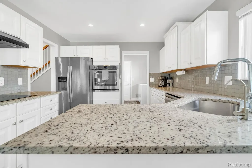 5610 Ortman Drive Sterling Heights City MI 48314