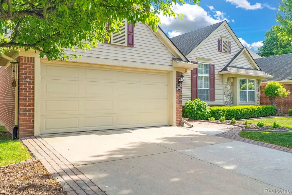 5610 Ortman Drive Sterling Heights City MI 48314