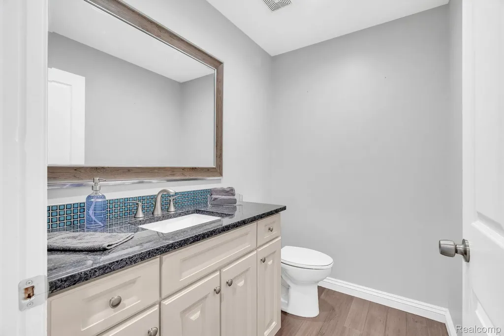 5610 Ortman Drive Sterling Heights City MI 48314