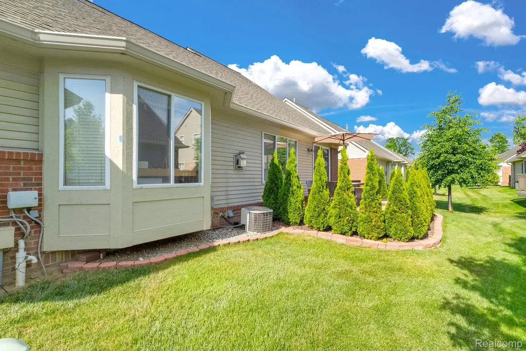 5610 Ortman Drive Sterling Heights City MI 48314