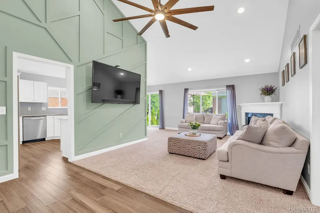 5610 Ortman Drive Sterling Heights City MI 48314