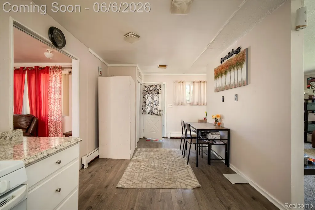 15251 Wildwood Street Roseville City MI 48066