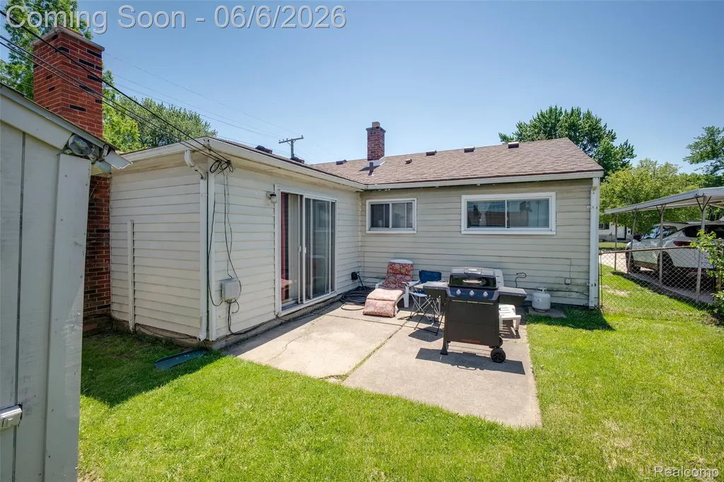 15251 Wildwood Street Roseville City MI 48066