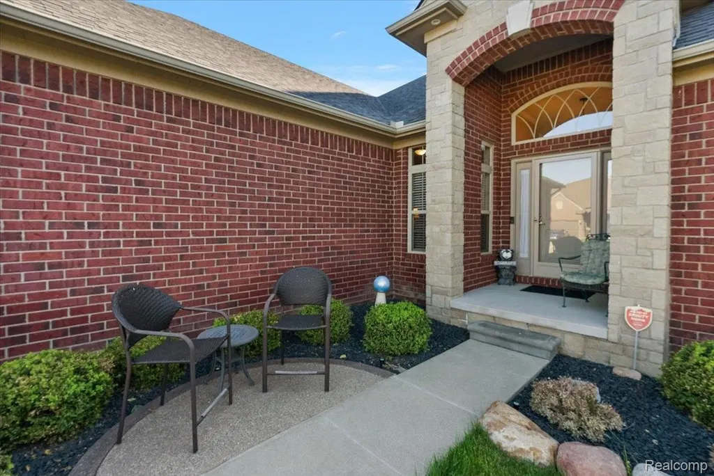 55206 Sarazen Drive Macomb Township MI 48042
