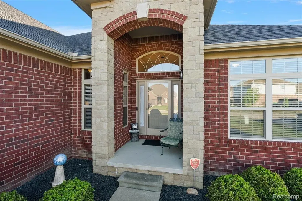 55206 Sarazen Drive Macomb Township MI 48042
