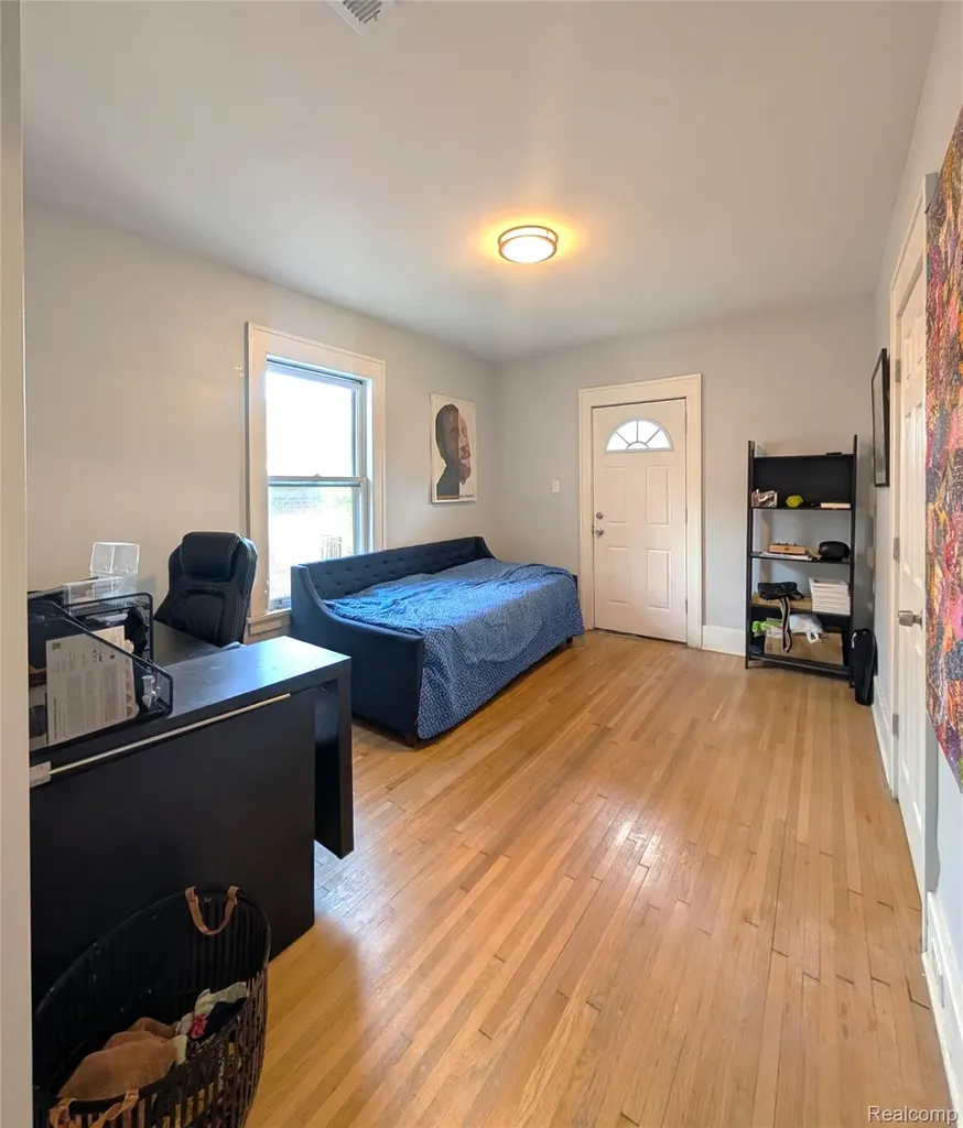 2400 Edison Street Detroit City MI 48206
