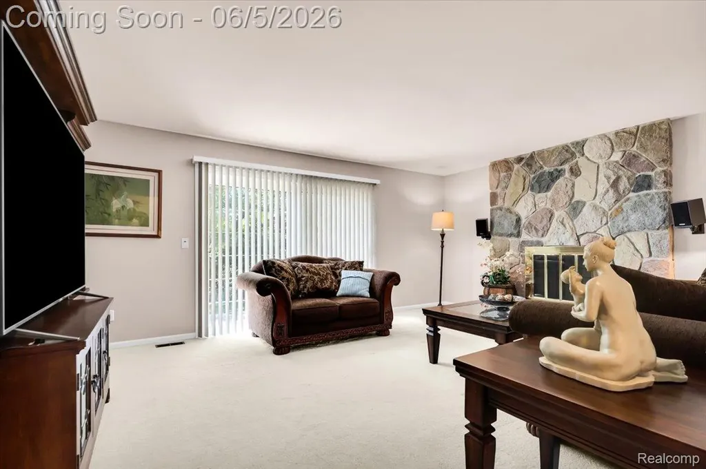 36615 Almond Circle Farmington Hills City MI 48335