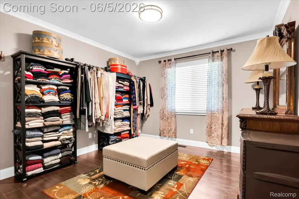 36615 Almond Circle Farmington Hills City MI 48335