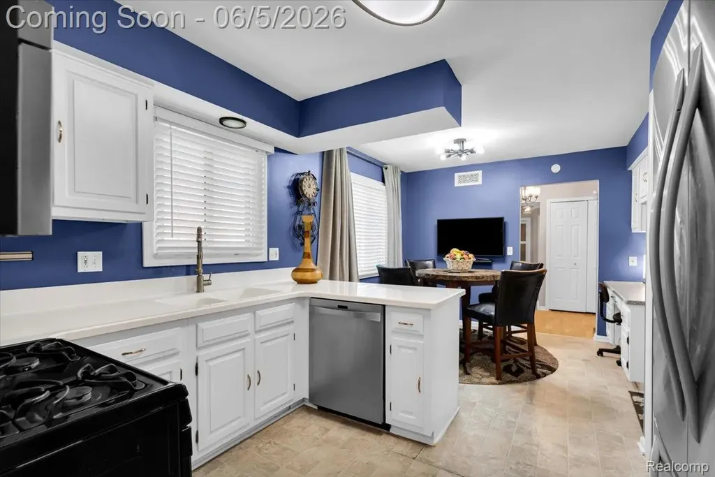 36615 Almond Circle Farmington Hills City MI 48335