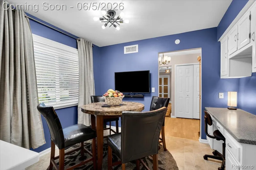 36615 Almond Circle Farmington Hills City MI 48335