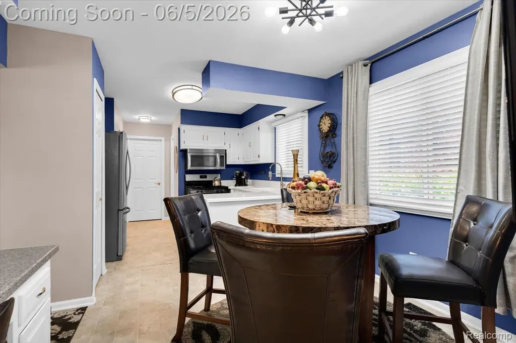 36615 Almond Circle Farmington Hills City MI 48335