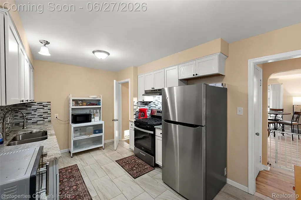 15654 Juliana Avenue Eastpointe City MI 48021