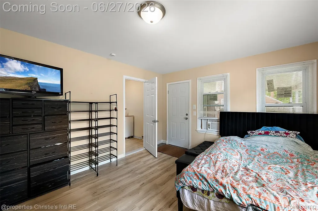 15654 Juliana Avenue Eastpointe City MI 48021