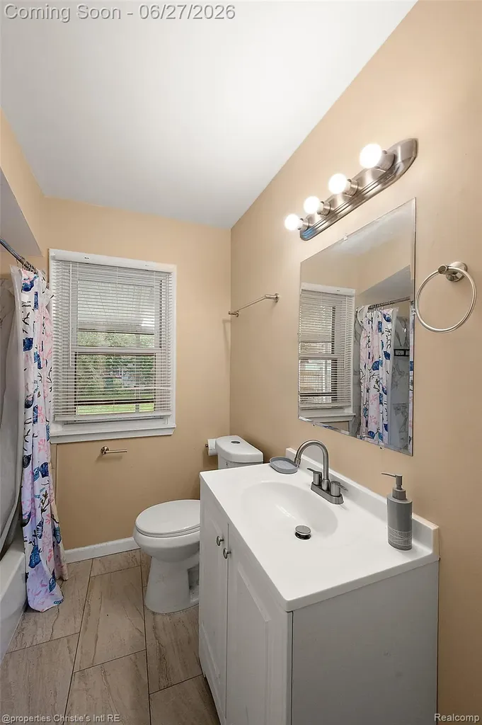 15654 Juliana Avenue Eastpointe City MI 48021