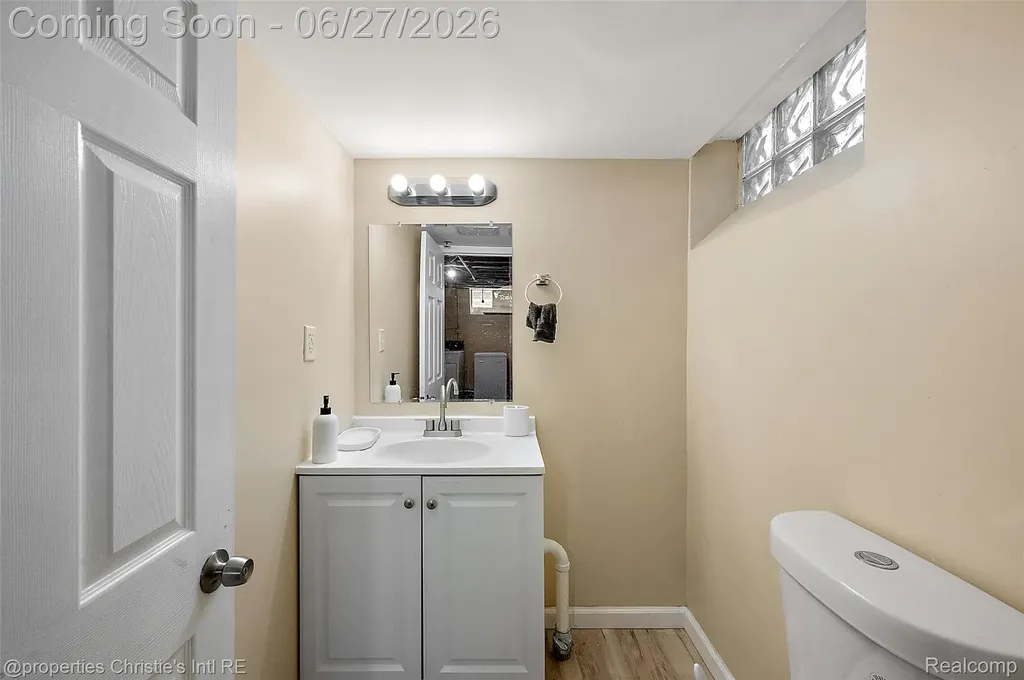 15654 Juliana Avenue Eastpointe City MI 48021
