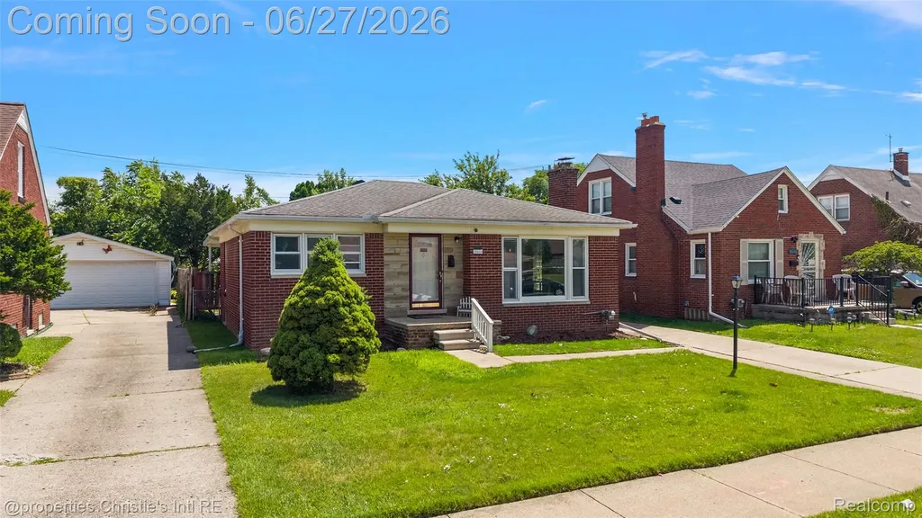15654 Juliana Avenue Eastpointe City MI 48021