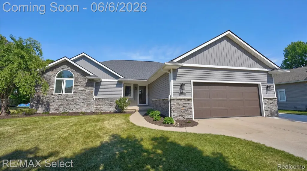 2288 Lost Creek Drive Clayton Charter Township MI 48433