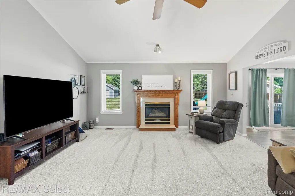 2288 Lost Creek Drive Clayton Charter Township MI 48433