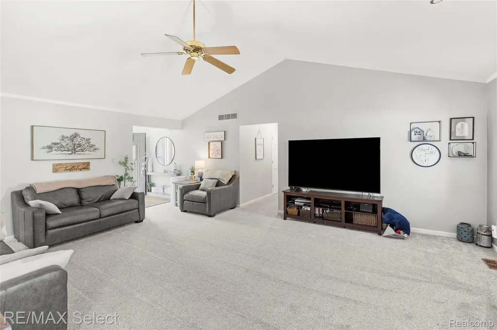 2288 Lost Creek Drive Clayton Charter Township MI 48433