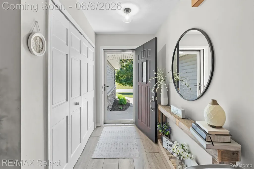 2288 Lost Creek Drive Clayton Charter Township MI 48433