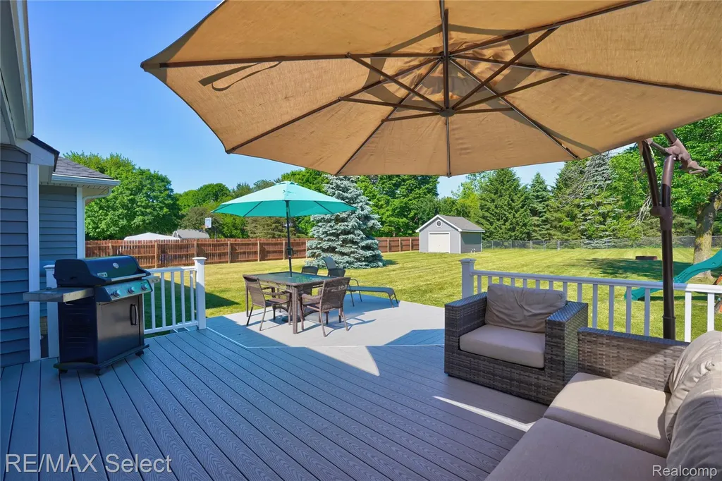 2288 Lost Creek Drive Clayton Charter Township MI 48433