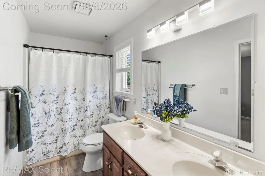 2288 Lost Creek Drive Clayton Charter Township MI 48433