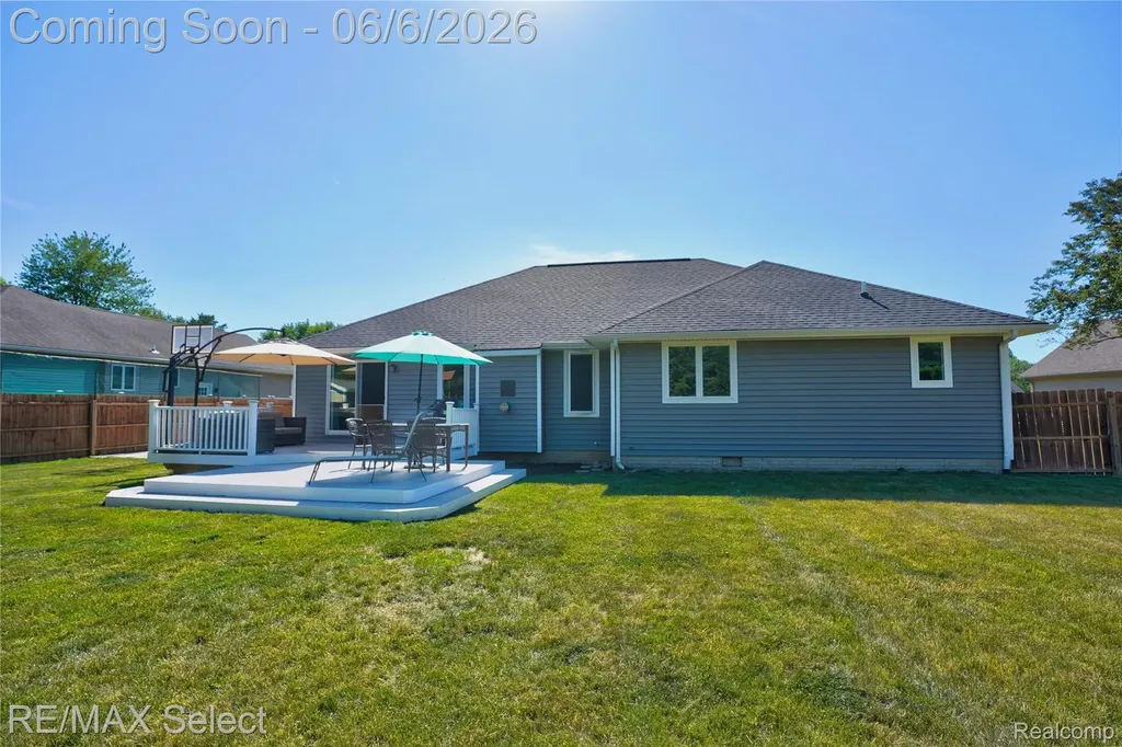 2288 Lost Creek Drive Clayton Charter Township MI 48433